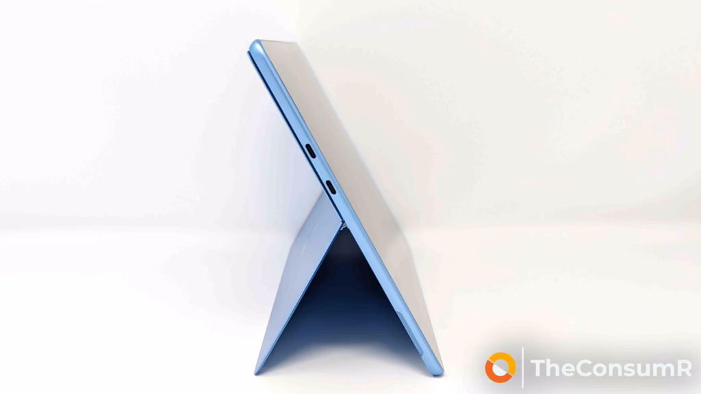 Microsoft Surface Pro 9 - Side